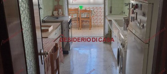 3-salle Appartement à Palermo, Italy No. 72729 3