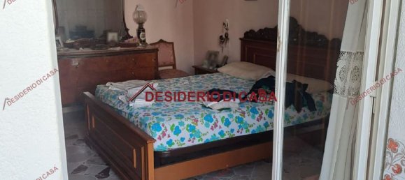 3-salle Appartement à Palermo, Italy No. 72729 4