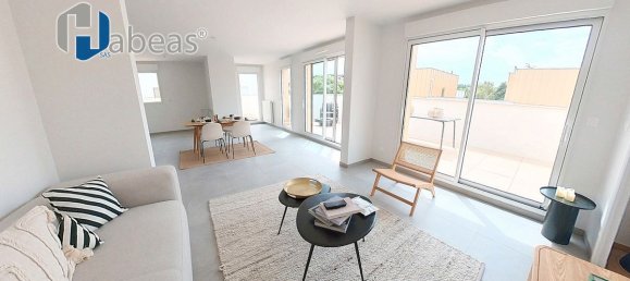 3 chambres Penthouse à Rhône, France No. 286580 7