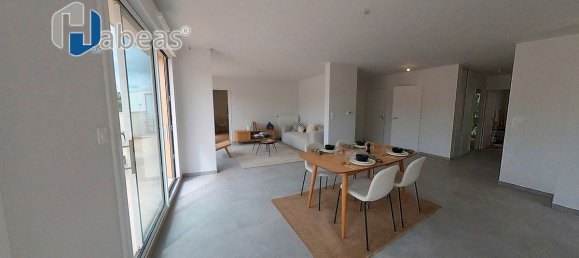 3 chambres Penthouse à Rhône, France No. 286580 5