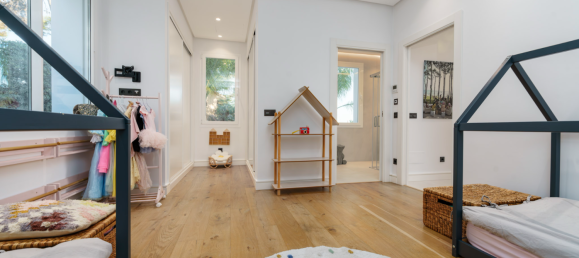 Villa de 5 dormitorios en Marbella, Spain No. 119319 32