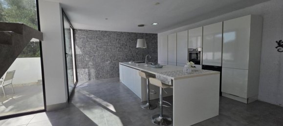 3 bedrooms Villa in Portocolom, Spain No. 205320 7