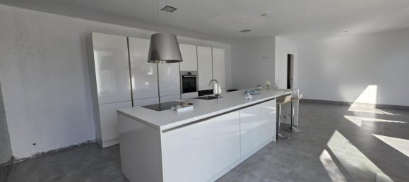 3 bedrooms Villa in Portocolom, Spain No. 205320 6