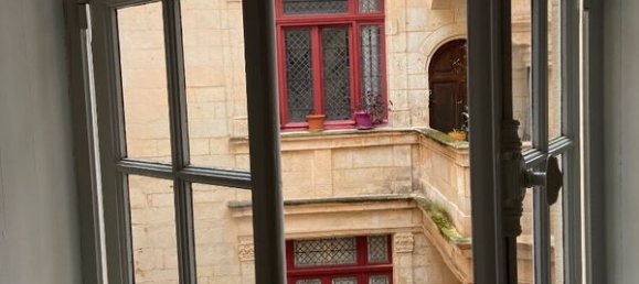 1 bedroom Apartment in La Rochelle, France No. 100928 4