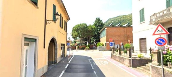 Коммерческая недвижимость с 2 комнатами в Айруно, Италия № 146744 2