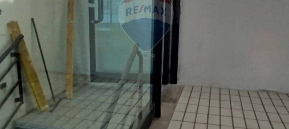 Propiedad comercial de 2 habitaciónes en Bari, Italy No. 54917 8