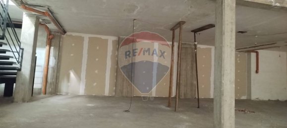 Propiedad comercial de 2 habitaciónes en Bari, Italy No. 54917 11