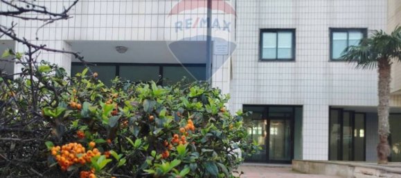 Propiedad comercial de 2 habitaciónes en Bari, Italy No. 54917 12