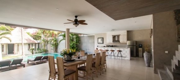 Вилла с 3 спальнями в Seminyak, Бадунг, Бали, Индонезия № 3325 6