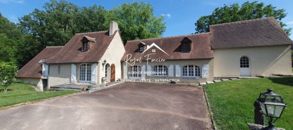 Замки и поместья с 6 спальнями в Азе-ле-Феррон, Франция № 89730 3