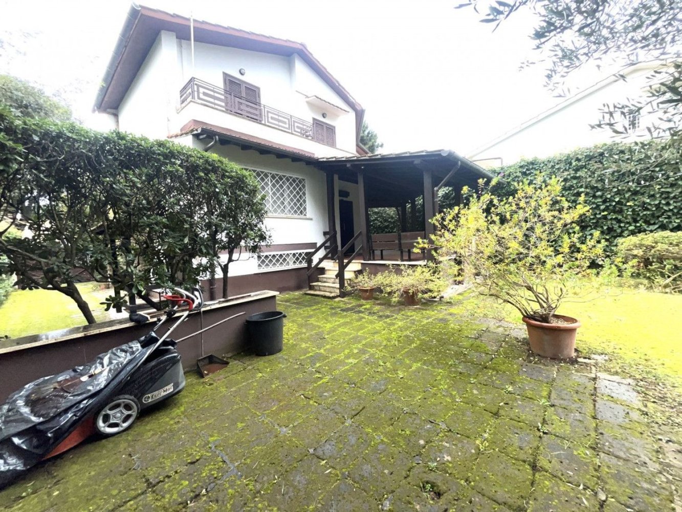 Вилла с 5 комнатами в Фьюмичино, Италия № 188410