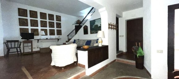 Вилла с 5 комнатами в Фьюмичино, Италия № 188410 9