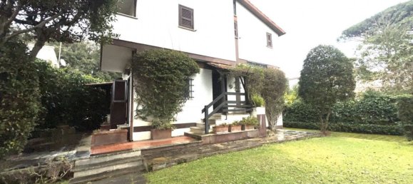 Вилла с 5 комнатами в Фьюмичино, Италия № 188410 7