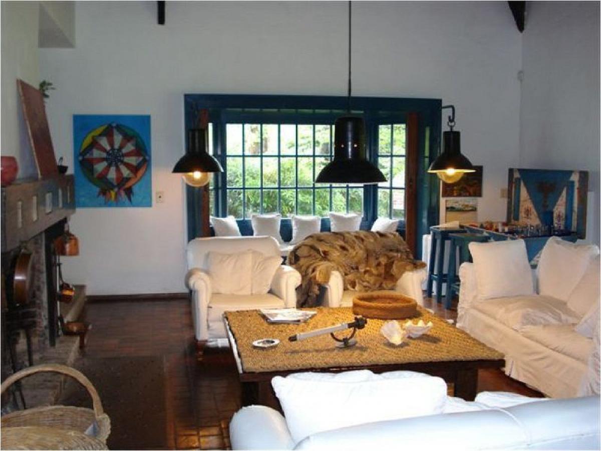 4 غرف نوم منزل في Maldonado, Uruguay رقم 9795