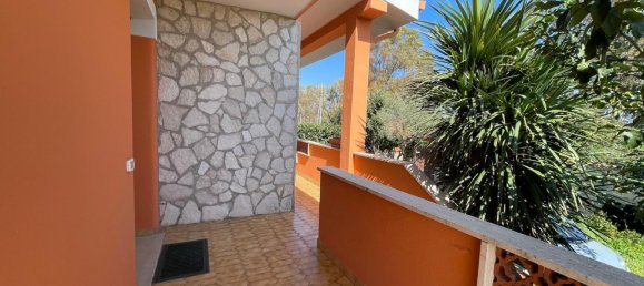 3-salle Appartement à Ardea, Italy No. 190570 26