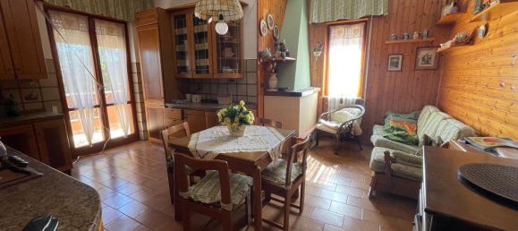 3-salle Appartement à Ardea, Italy No. 190570 5