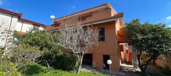 3-salle Appartement à Ardea, Italy No. 190570 20