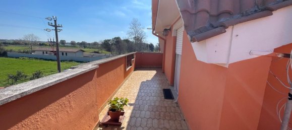 3-salle Appartement à Ardea, Italy No. 190570 18