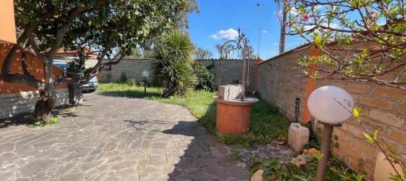 3-salle Appartement à Ardea, Italy No. 190570 15