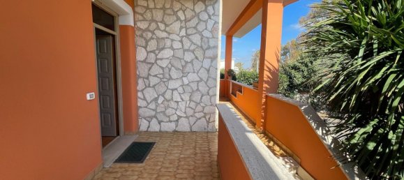 3-salle Appartement à Ardea, Italy No. 190570 14