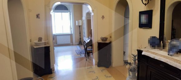 Apartamento de 6 habitaciónes en Messina, Italy No. 27937 4