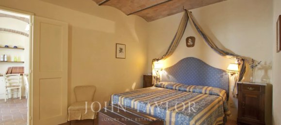 30 rooms Castles in Greve in Chianti, Italy No. 192510 2
