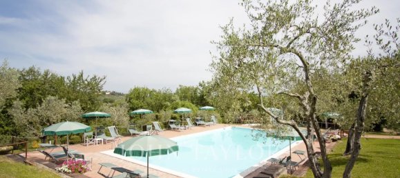 30 rooms Castles in Greve in Chianti, Italy No. 192510 4