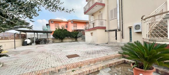 5 rooms Villa in Marano di Napoli, Italy No. 22301 17