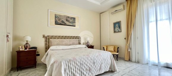 5 rooms Villa in Marano di Napoli, Italy No. 22301 10