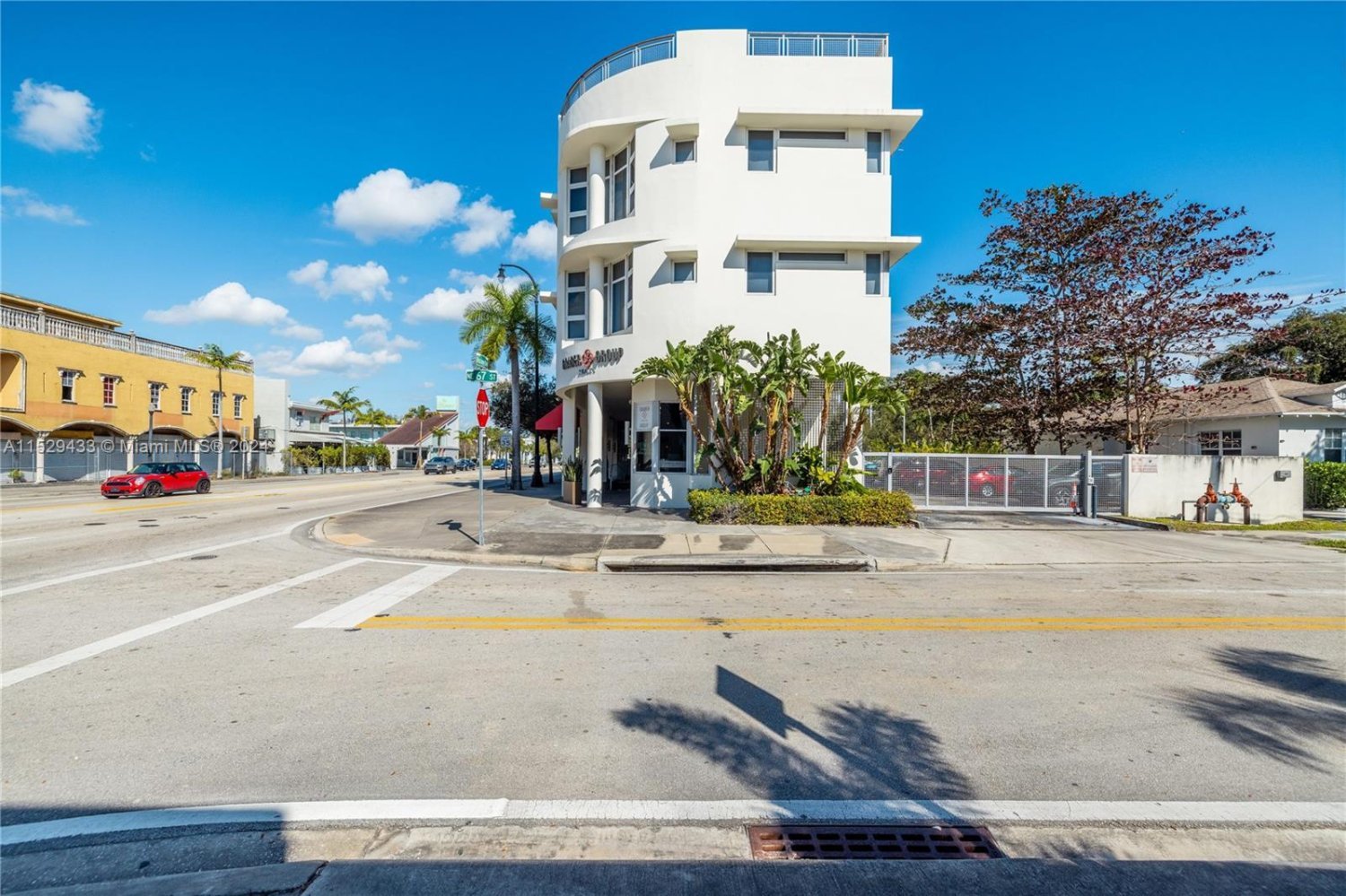 bureau à louer à Miami, Miami-Dade, Florida, USA № 613973