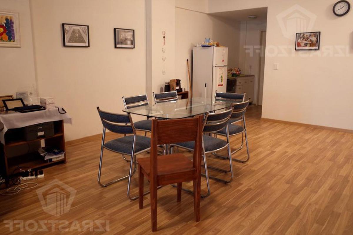 90m² Office in Buenos Aires, Argentina No. 105724