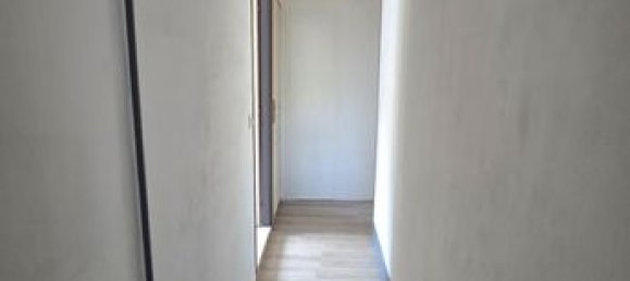 2 bedrooms House in Guignecourt, France No. 303814 11