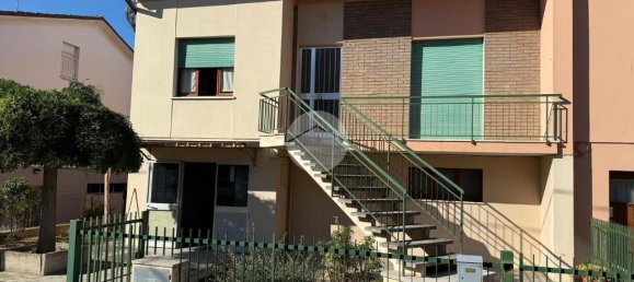 3 bedrooms House in Fano, Italy No. 263388 2