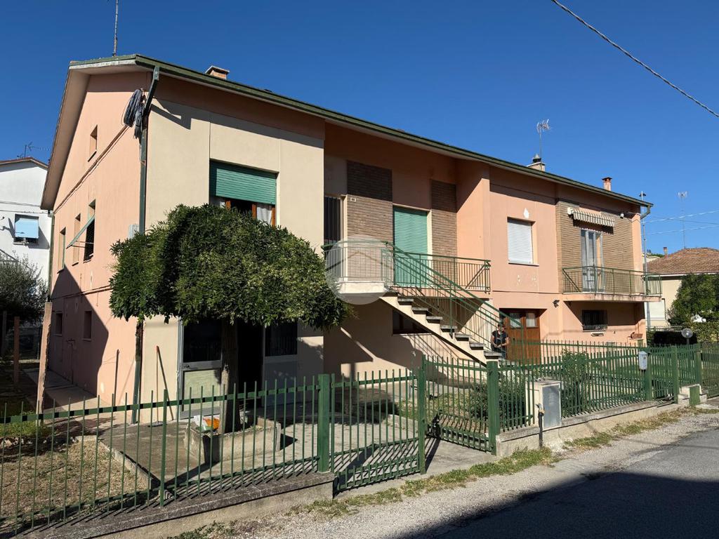 3 bedrooms House in Fano, Italy No. 263388