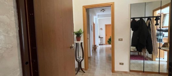 5 rooms Apartment in Syracuse, Italy No. 250204 3