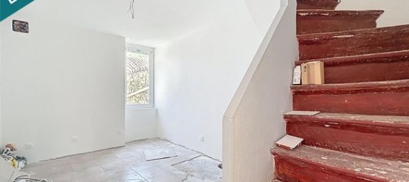 2 bedrooms House in Occitanie, France No. 279195 9