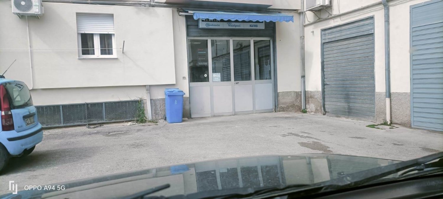 3 rooms Commercial property in Caltanissetta, Italy No. 170031