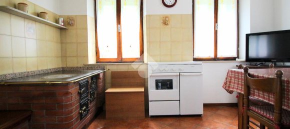 3 bedrooms House in Udine, Italy No. 297407 15