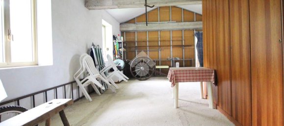 3 bedrooms House in Udine, Italy No. 297407 29