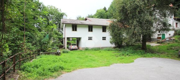 3 bedrooms House in Udine, Italy No. 297407 2