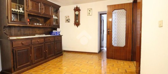 3 bedrooms House in Udine, Italy No. 297407 8
