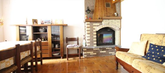 3 bedrooms House in Udine, Italy No. 297407 9