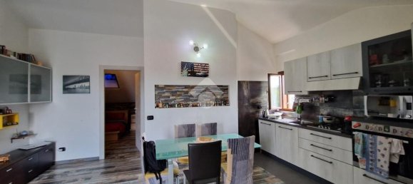 2-salle Appartement à Limbiate, Italy No. 334545 19