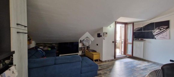 2-salle Appartement à Limbiate, Italy No. 334545 6