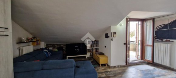 2-salle Appartement à Limbiate, Italy No. 334545 25