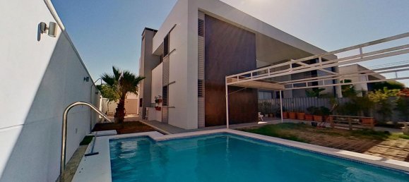 Дом с 5 спальнями в Кадис, Испания № 188935 2