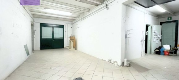 115m² Commercial property in Pernumia, Italy No. 175294 4