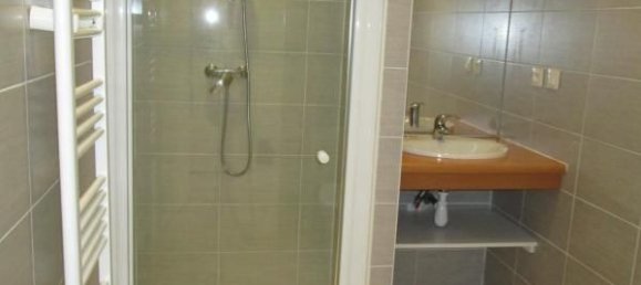 2 Schlafzimmer Haus in Chateauneuf-sur-Loire, France, Nr. 157892 6