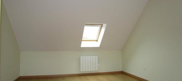 2 Schlafzimmer Haus in Chateauneuf-sur-Loire, France, Nr. 157892 9