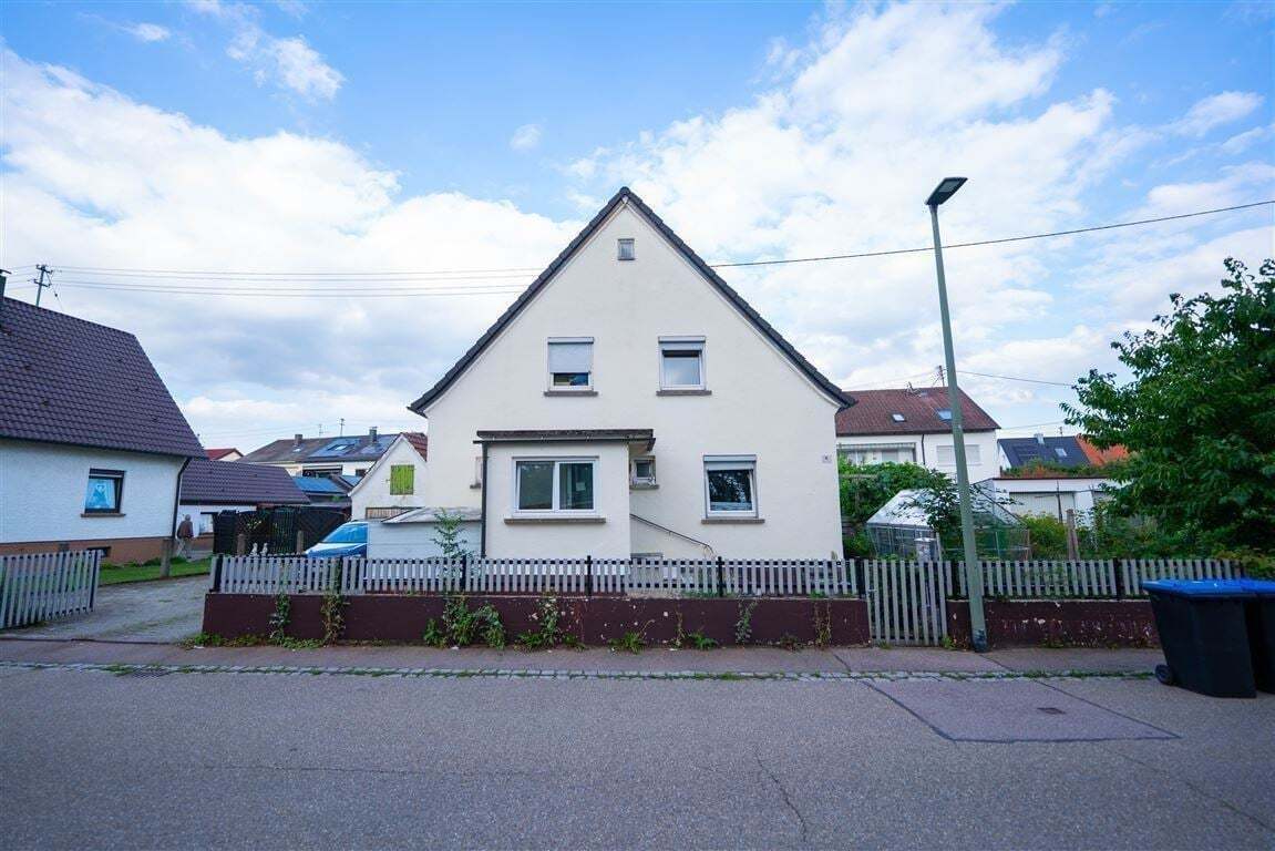 5 rooms House in Neu-Ulm, Germany No. 278246